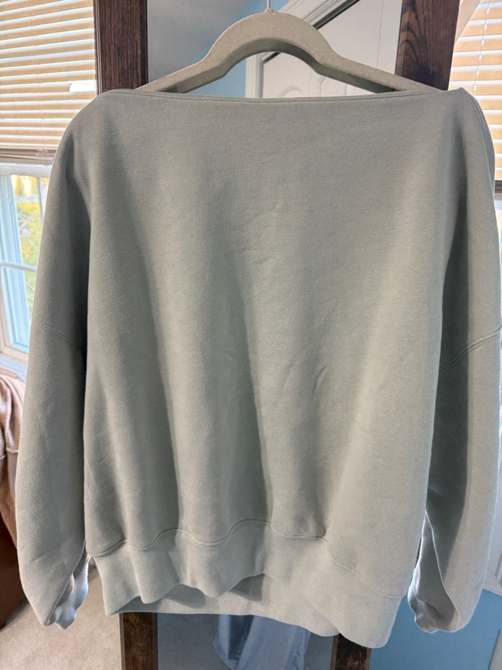 Abercrombie & Fitch slash top Sweatshirt in Sage Green